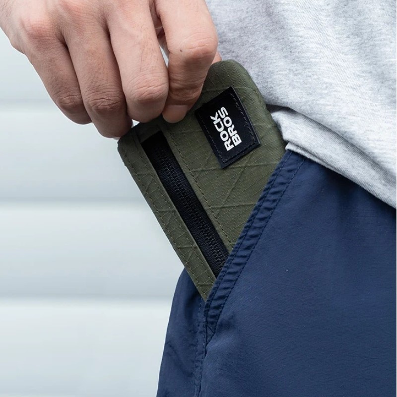 ROCKBROS コンパクトサイクリングバッグ 吊り下げロッ - Cycling Commute Essentials のレビューと価格
